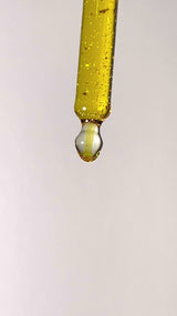 Mohi Skin Care pipette of gold oil